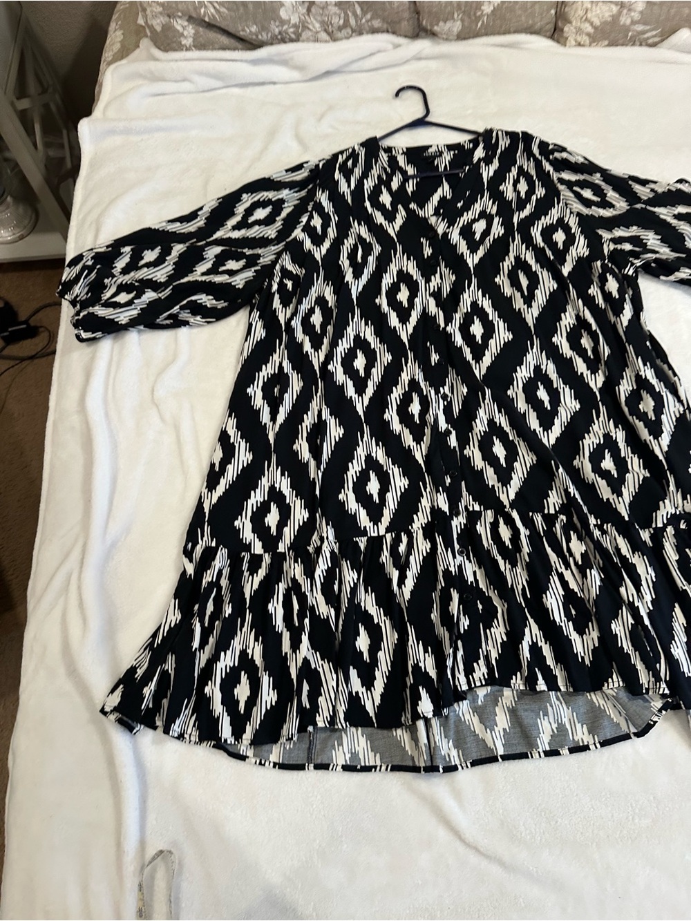 torrid Black and White Ikat V-Neck Tunic Dress